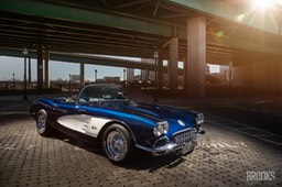 1961 corvette front